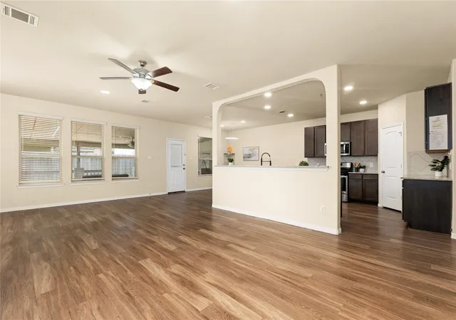 Photo 4 of Single family home for sale at 17135 Devon Dogwood Trl, Richmond, TX 77407 | MLS# 72134188 | Listing updated on 2026-08-19
