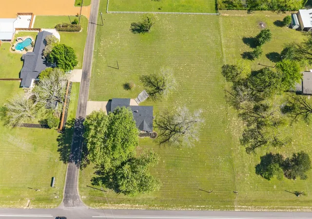 2nd image of 109 Meadowview St, Crockett, TX 75835 | MLS# 28102896