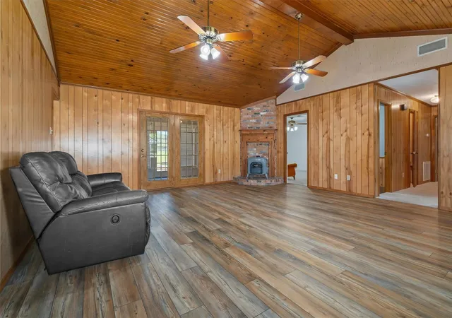 4th image of 109 Meadowview St, Crockett, TX 75835 | MLS# 28102896