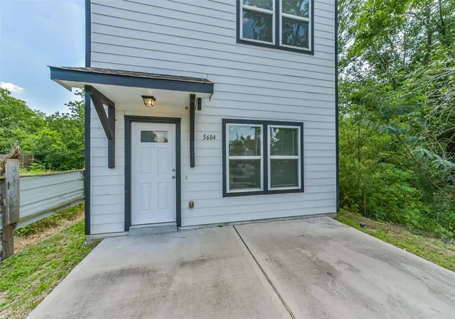 2nd image of 5604 Eastland St, Houston, TX 77028 | MLS# 65763399