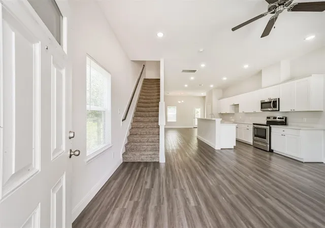 3rd image of 5604 Eastland St, Houston, TX 77028 | MLS# 65763399