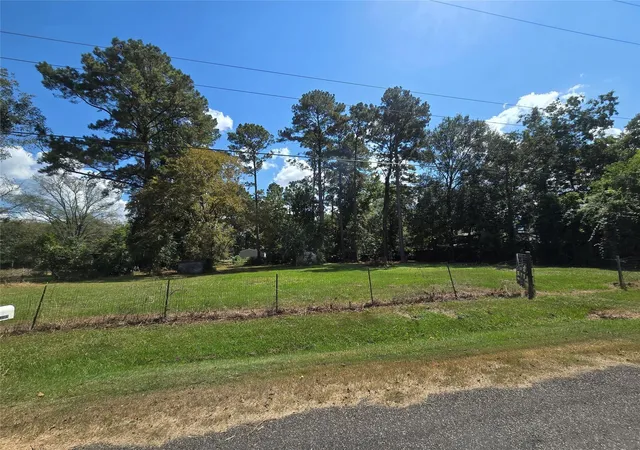 4th image of 0 Laird St, Dayton, TX 77535 | MLS# 31639075