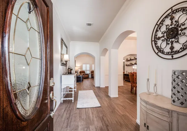 2nd image of 7402 Shady Arbour Ct, Pasadena, TX 77505 | MLS# 96975276