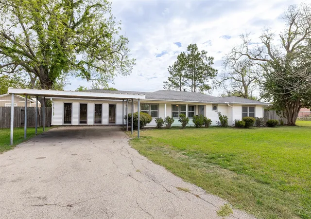 1st image of 1327 Hodges Ln, Wharton, TX 77488 | MLS# 68845939
