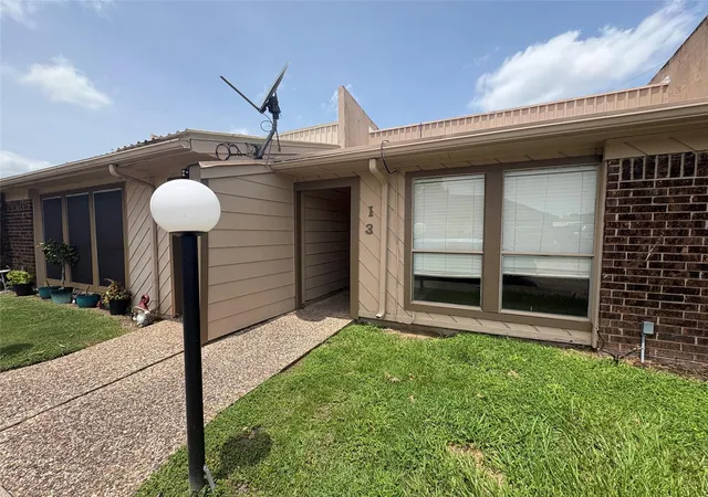 Homes for sale in Tomball, TX | 1014 Graham Dr #I3, Tomball, TX 77375 | MLS# 39000936