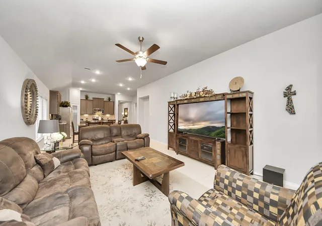 Photo 2 of Single family home for sale at 4218 Kinsey St, Rosharon, TX 77583 | MLS# 98081162 | Listing updated on 2026-07-11