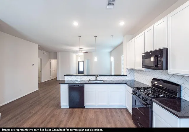 5th image of 8023 Jasper Meadows Wy, Rosharon, TX 77583 | MLS# 4098501