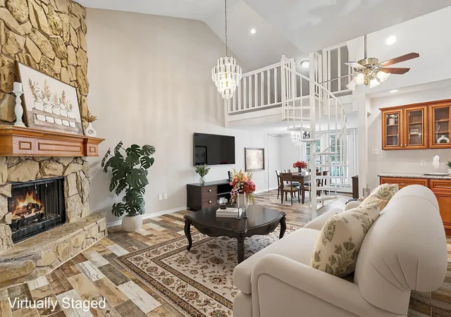 3rd image of 1109 Winding Way Dr, Friendswood, TX 77546 | MLS# 23537523