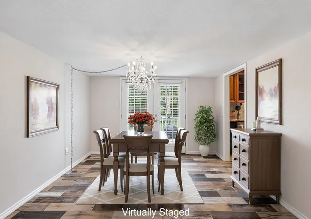 5th image of 1109 Winding Way Dr, Friendswood, TX 77546 | MLS# 23537523