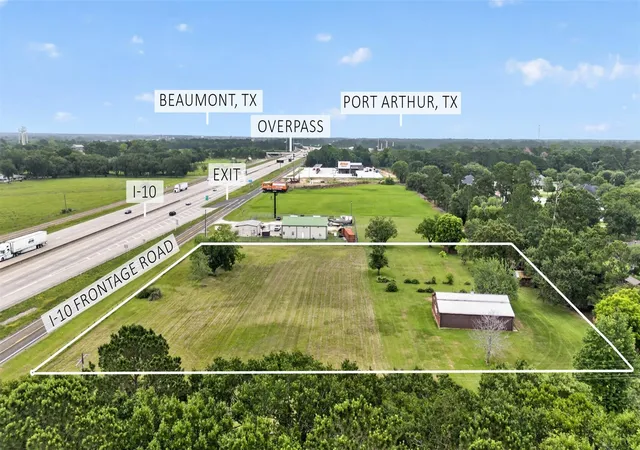 Homes for sale in Winnie, TX | 113 Dugat Rd, Winnie, TX 77665 | MLS# 4403282