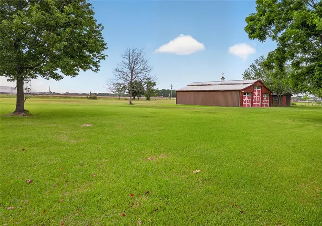 Homes for sale in Winnie, TX | 113 Dugat Rd, Winnie, TX 77665 | MLS# 4403282
