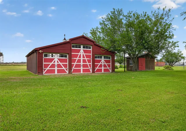 Homes for sale in Winnie, TX | 113 Dugat Rd, Winnie, TX 77665 | MLS# 4403282