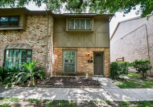 Homes for sale in Houston, TX | 7336 Crownwest St #7336, Houston, TX 77072 | MLS# 82246260