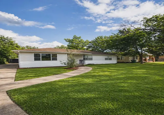 Photo 1 of Single family home for sale at 4302 Edison St, Houston, TX 77009 | MLS# 2659952 | Listing updated on 2026-06-25