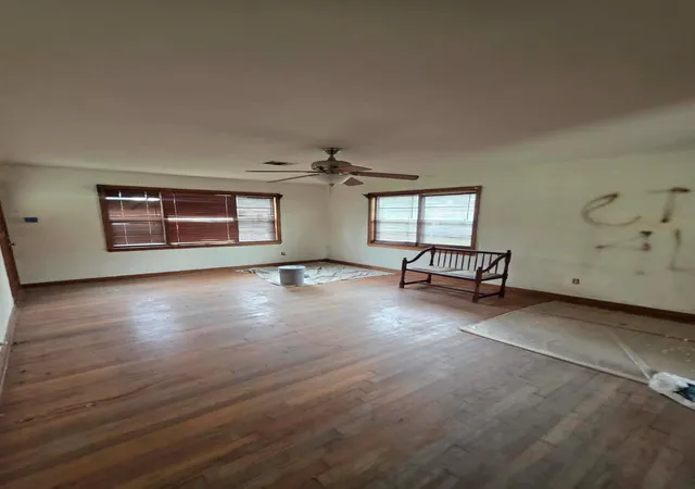 Photo 4 of Single family home for sale at 4302 Edison St, Houston, TX 77009 | MLS# 2659952 | Listing updated on 2026-06-25