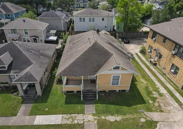 4th image of 118 North St, Houston, TX 77009 | MLS# 70535598