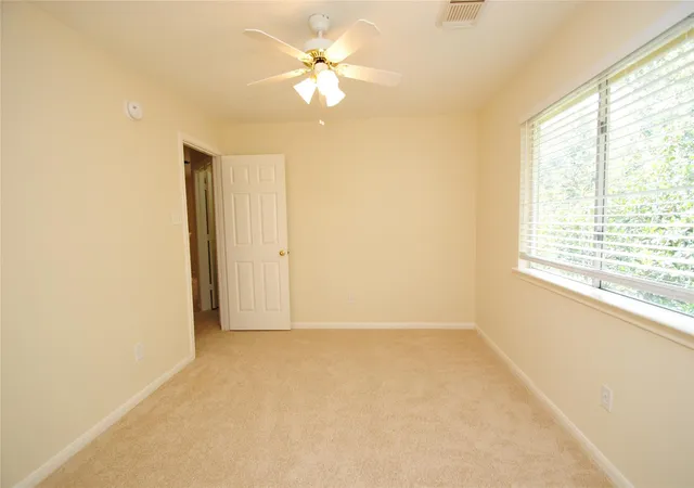 Photo 3 of Sale Pending at 819 Fairpark Ln, Sugar Land, TX 77479 | MLS# 97248256 | Listing updated on 2026-09-21
