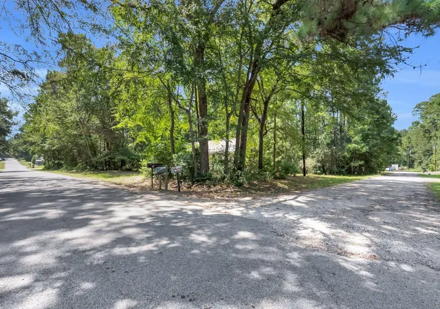Photo 4 of Single family home for sale at 15861 Evergreen Ln, Montgomery, TX 77356 | MLS# 9229820 | Listing updated on 2026-09-17