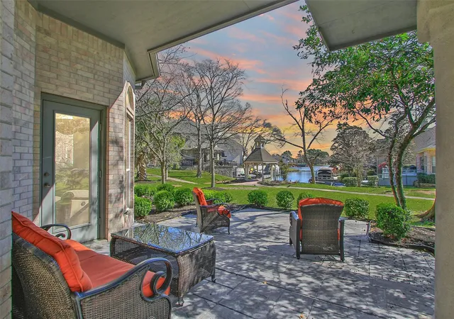 Photo 1 of Sale Pending at 30 Winthrop Harbor Ct, Montgomery, TX 77356 | MLS# 87569249 | Listing updated on 2026-09-16