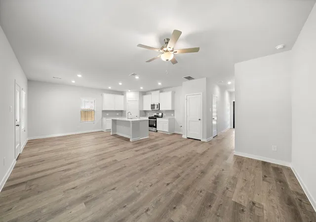 Photo 4 of Sale Pending at 1325 Ravenna Pl, Brookshire, TX 77423 | MLS# 96107740 | Listing updated on 2026-08-25