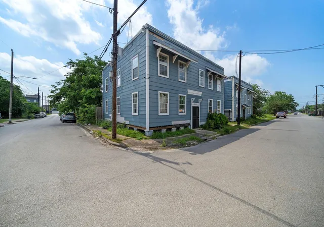 1st image of 2401 & 2407 Sampson St #1-8, Houston, TX 77004 | MLS# 61437937