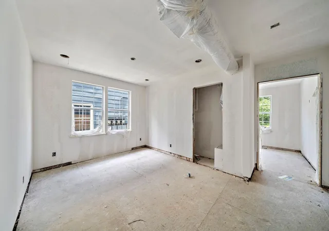 5th image of 2401 & 2407 Sampson St, Houston, TX 77004