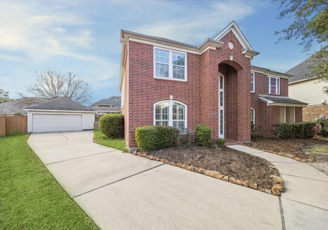2nd image of 15907 Chart House Ct, Houston, TX 77044 | MLS# 86311676