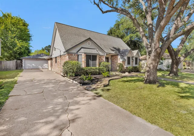 Photo 2 of Single family home for sale at 13306 Bexhill Dr, Houston, TX 77065 | MLS# 15943679 | Listing updated on 2026-09-08