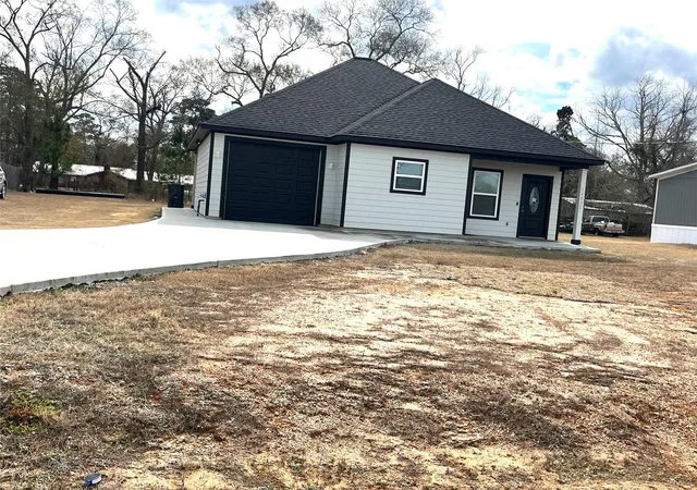 Photo 3 of Single family home for sale at 14952 Forest Castle Rd, Conroe, TX 77306 | MLS# 37214222 | Listing updated on 2026-02-08