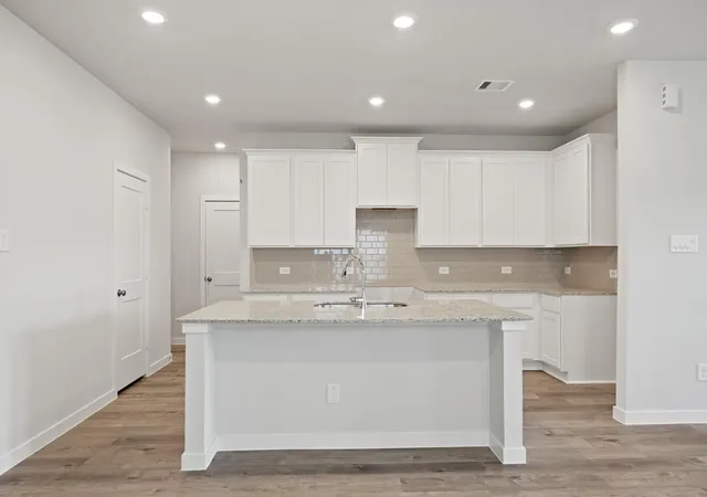 Photo 4 of Sale Pending at 11522 Heritage Wind Dr, Crosby, TX 77532 | MLS# 4065081 | Listing updated on 2026-09-12