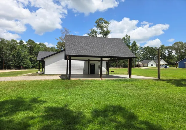 18th image of 141 Summer Pl, Livingston, TX 77351 | MLS# 76394358
