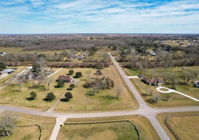 Photo 2 of Sale Pending at 16735 Wrangler Rd, Rosharon, TX 77583 | MLS# 66893215 | Listing updated on 2026-09-03
