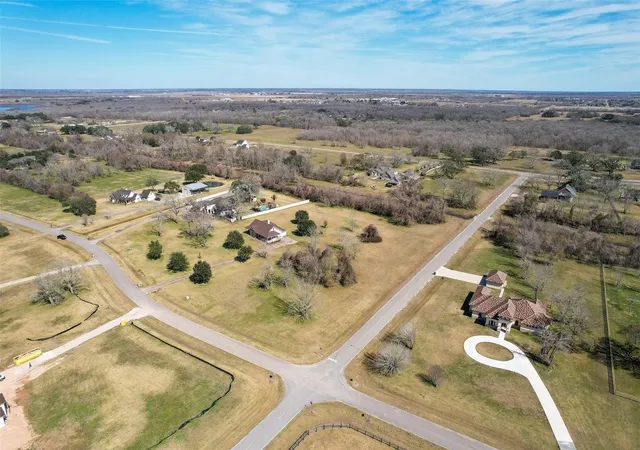 Photo 4 of Sale Pending at 16735 Wrangler Rd, Rosharon, TX 77583 | MLS# 66893215 | Listing updated on 2026-09-03
