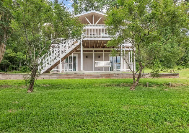2nd image of 671 Lakeview Hbr, Onalaska, TX 77360 | MLS# 82815271