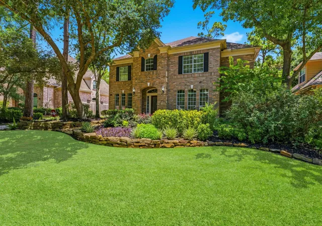 Homes for sale in The Woodlands, TX | 18 Keelrock Pl, The Woodlands, TX 77382 | MLS# 71054478