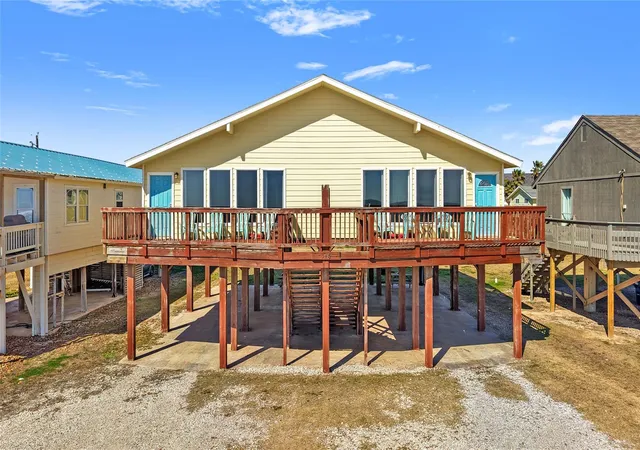 1st image of 314 Beach Dr, Freeport, TX 77541 | MLS# 81341263