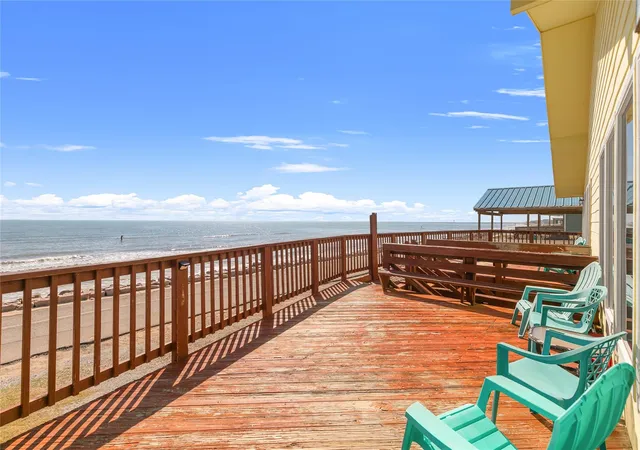 4th image of 314 Beach Dr, Freeport, TX 77541 | MLS# 81341263
