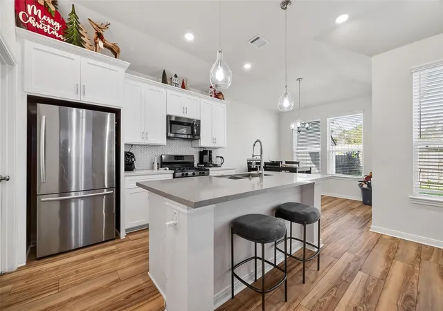 Photo 3 of Single family home for sale at 5121 Firnat St, Houston, TX 77016 | MLS# 90327353 | Listing updated on 2026-03-14