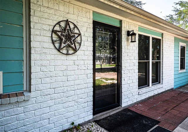 Photo 2 of Sale Pending at 205 Winding Way, Rockport, TX 78382 | MLS# 87850701 | Listing updated on 2026-08-29