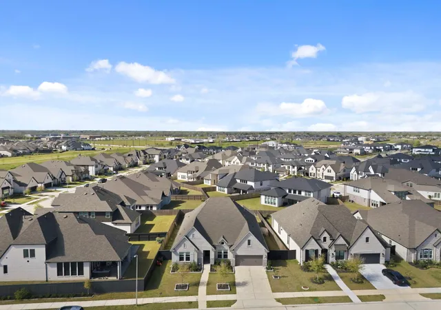 Photo 4 of Single family home for sale at 2511 June Bug St, Richmond, TX 77406 | MLS# 22226118 | Listing updated on 2026-09-18