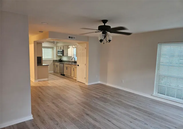 2nd image of 437 Bendwood Dr, Houston, TX 77024 | MLS# 56727448