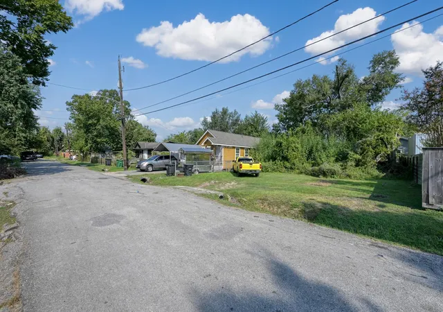Photo 3 of Land for sale at 7223 Tilgham St, Houston, TX 77020 | MLS# 33930486 | Listing updated on 2026-09-10