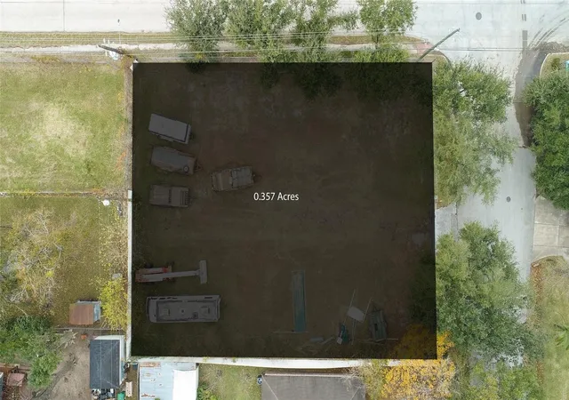 Photo 2 of Land for sale at 10155 Comanche Ln, Houston, TX 77041 | MLS# 20246298 | Listing updated on 2026-06-19