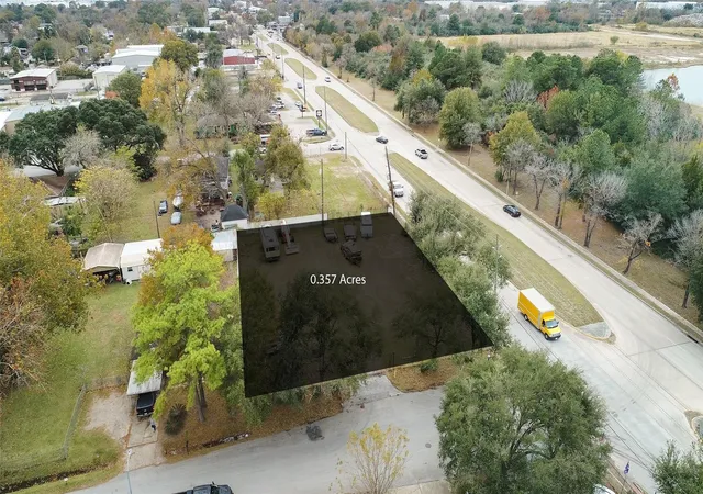 Photo 3 of Land for sale at 10155 Comanche Ln, Houston, TX 77041 | MLS# 20246298 | Listing updated on 2026-06-19