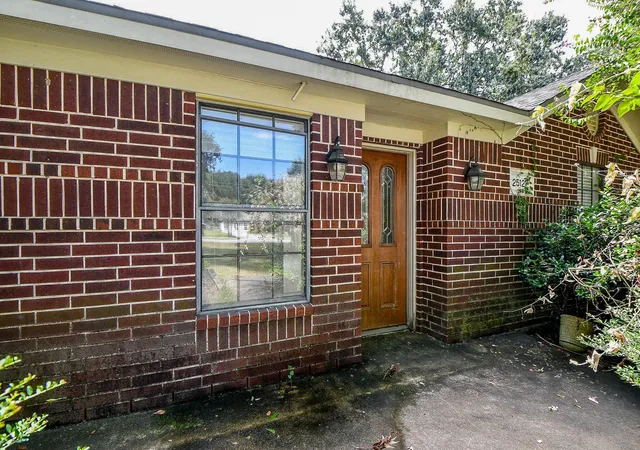 Photo 4 of Single family home for sale at 25121 Lakeview Rd, Katy, TX 77494 | MLS# 4829078 | Listing updated on 2026-09-18