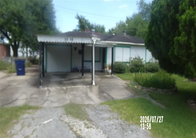 Photo 4 of Single family home for sale at 1102 Appomattox Dr N, Texas City, TX 77591 | MLS# 46770292 | Listing updated on 2026-07-31