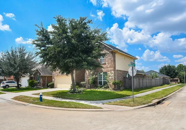 Photo 3 of Single family home for sale at 20314 Cypress Poll Dr, Cypress, TX 77433 | MLS# 66070341 | Listing updated on 2026-09-13