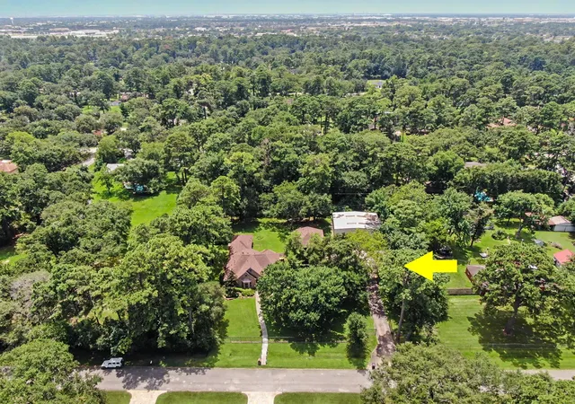 Photo 2 of Sale Pending at 11815 Advance Dr, Houston, TX 77065 | MLS# 57478010 | Listing updated on 2026-09-08