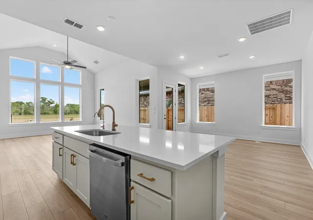 3rd image of 26122 Woods Bay Dr, Katy, TX 77494 | MLS# 30864310