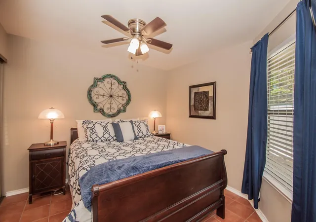 5th image of 943 Parkview Dr #C1, Canyon Lake, TX 78133 | MLS# 88152298
